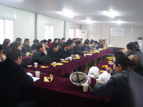 南京棲霞區(qū)馬群街道辦到我公司進(jìn)行了考察，開展了有關(guān)科學(xué)發(fā)展觀的研討會